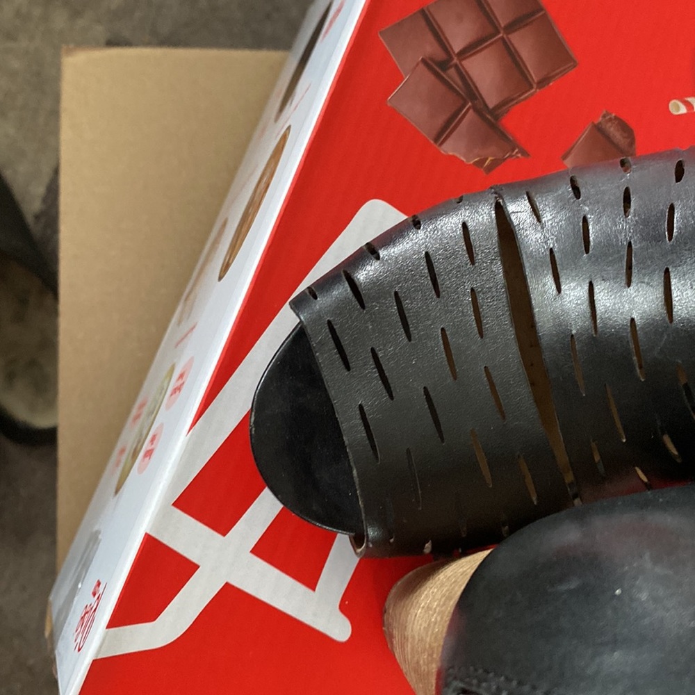 Size 8 Black 3.5 heel boot shoes leather Clark’s zipper - Picture 3 of 5